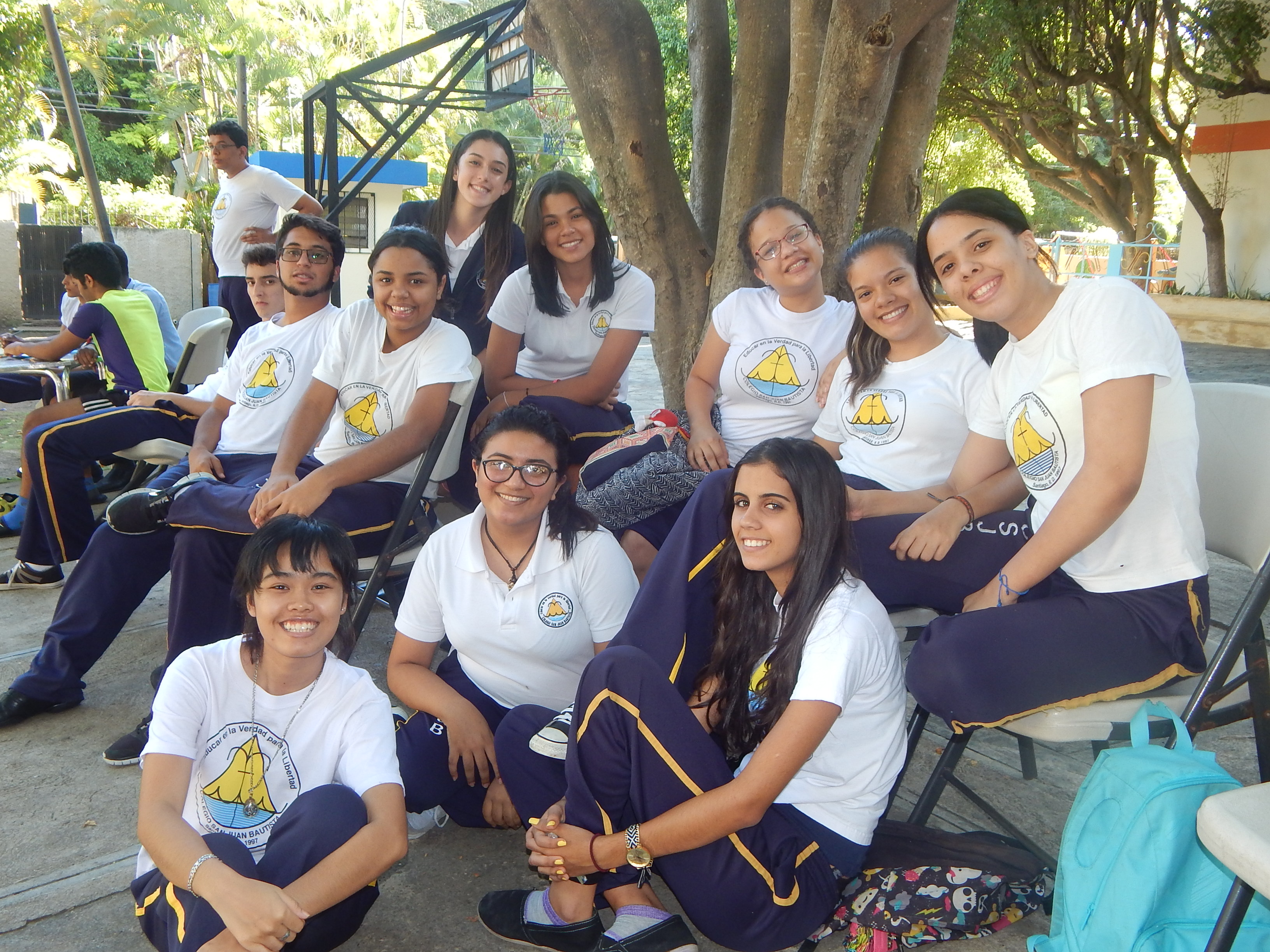 Nivel Medio / Middle & High School